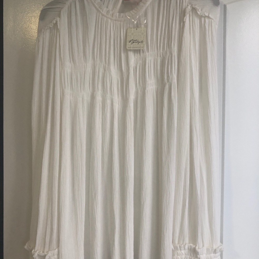 Free People Top NWT Kelsey White Size M Boho Super Versatile Shirred PERFECT😊 - Picture 4 of 16